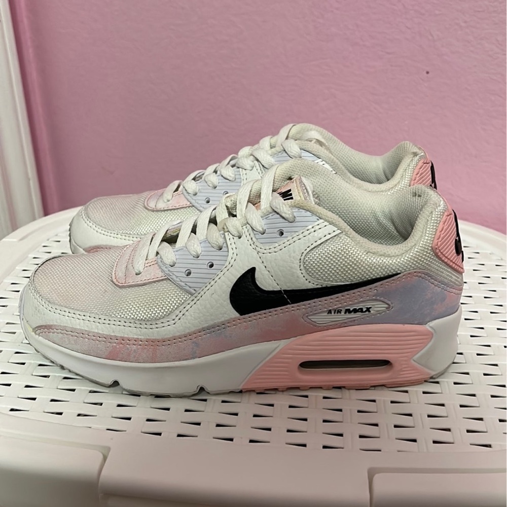Nike Air Max 90 (Big Kids)
